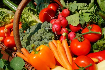 Buntes Obst und Gemüse